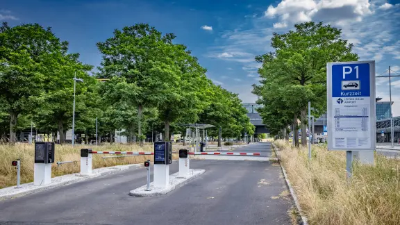 Flughafen Halle Leipzig Parken Online Buchen www.mdf-ag.com