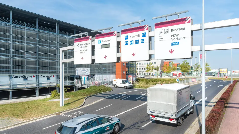 Parken Flughafen Dresden Parkhaus Low Cost www.mdf-ag.com