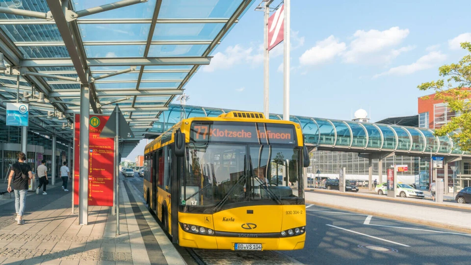 Bus 122 Scharnhauser Park Flughafen www.mdf-ag.com