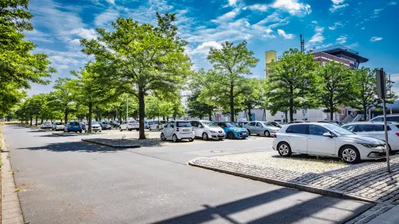 Parken Am Flughafen Leipzig-halle www.mdf-ag.com