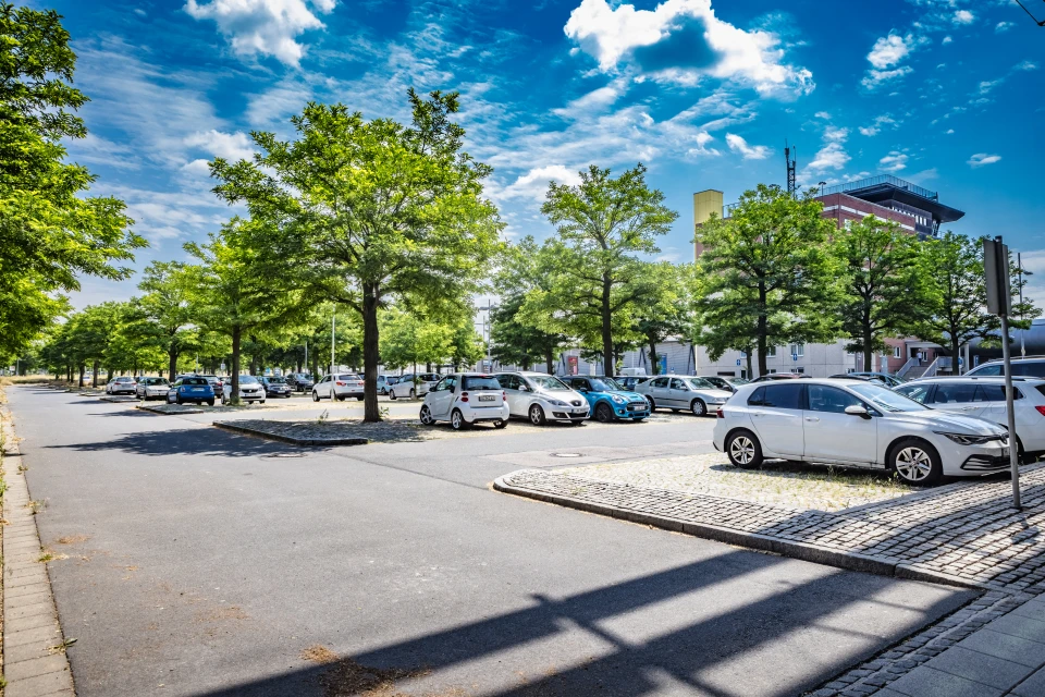 Parkplatz online buchen Flughafen Leipzig Halle Mitteldeutsche Flughafen AG